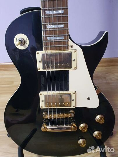 Электрогитара Vintage Les Paul