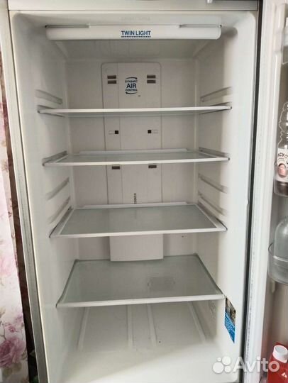 Холодильник indesit ibf181 на запчати