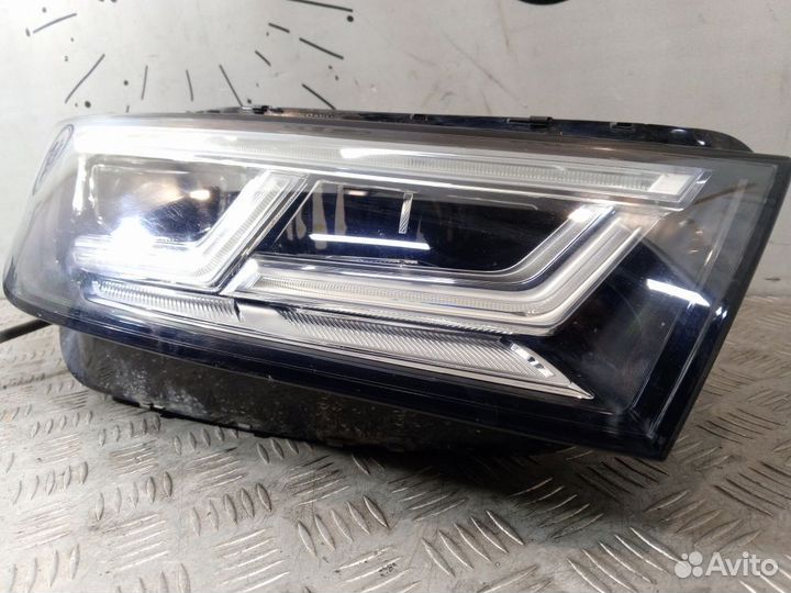 Фара правая Audi Q5