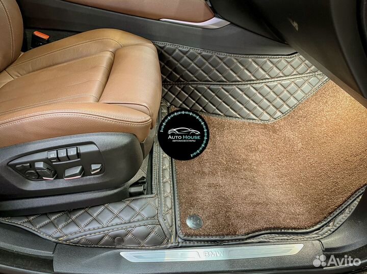Автомобильный коврик из экокожи