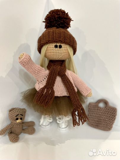 Вязаная интерьерная кукла тильда ручной работы