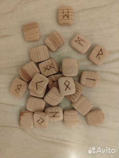 Руны дерево