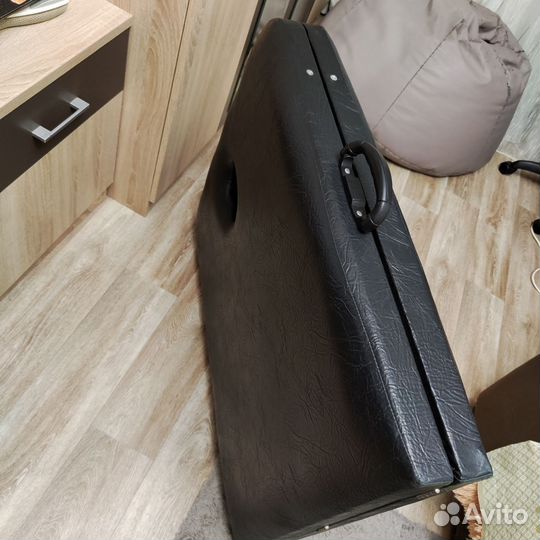 Массажный стол складной бу с вырезом под лицо