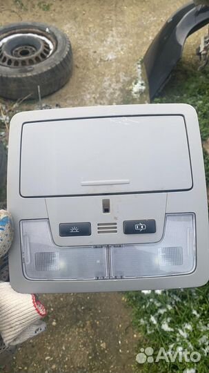 Плафон освещение салона Toyota Camry V55