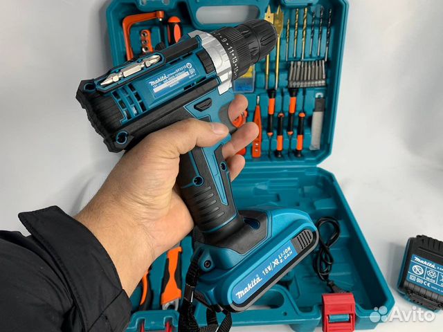 Шуруповёрт набор Makita 18v + станция Premium