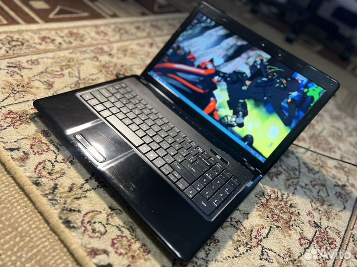 Игровой Ноутбук core i5/8гб/320гб/GT 555m