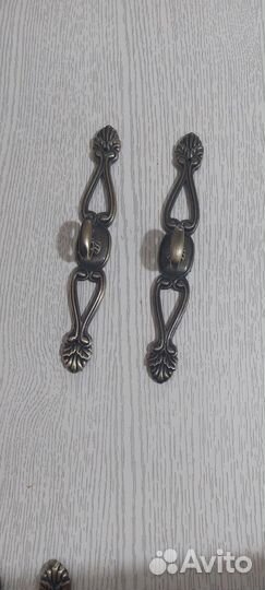 Мебельные ручки кнопки