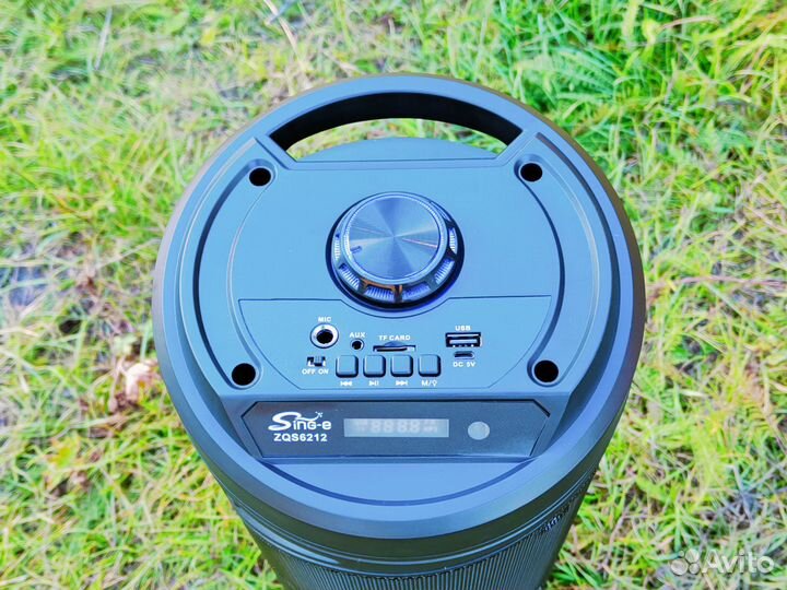 Музыкальная колонка с блютузом