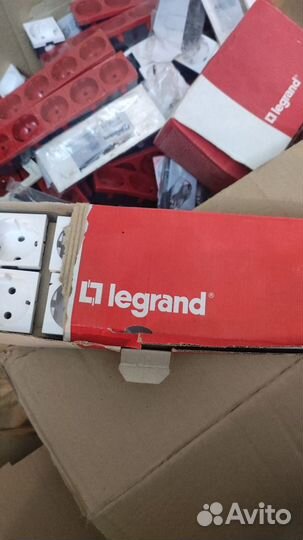 Розетки Legrand