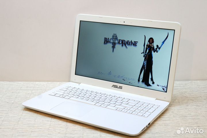 Красивый ноутбук Asus i5/ssd 256/nvidia