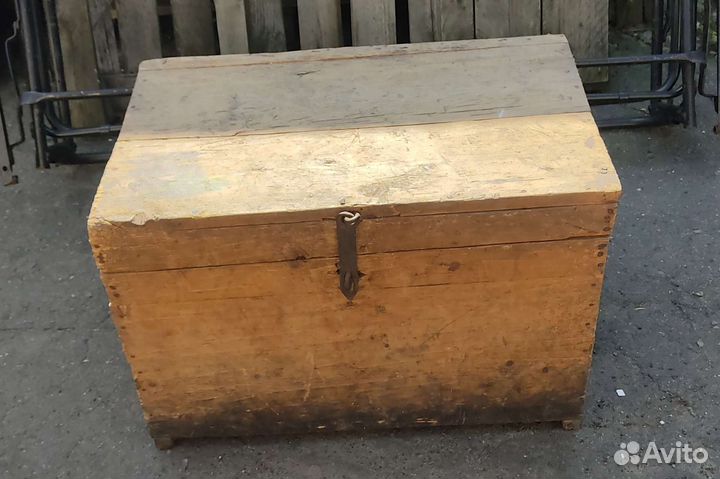Старинный,деревянный сундук/чулан/ящик/антиквариат