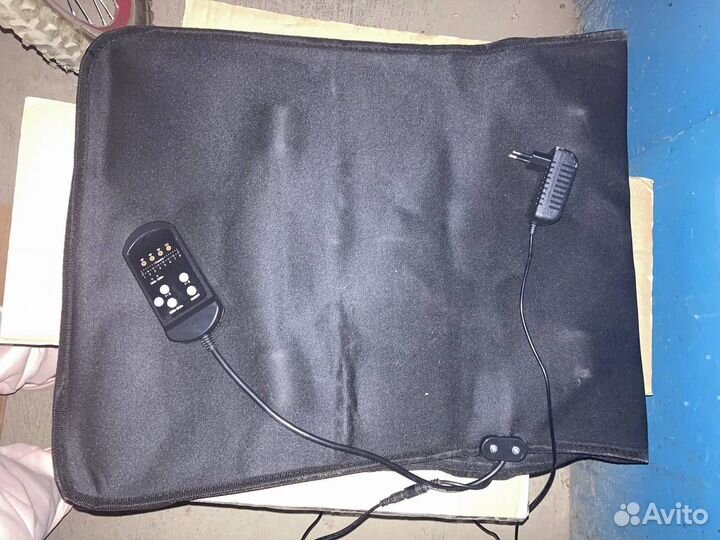 Массажная накидка на сиденье автомобиля