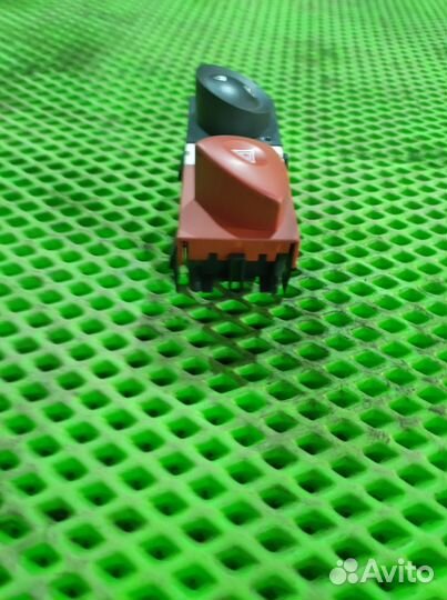 Кнопка аварийки renault megane 2