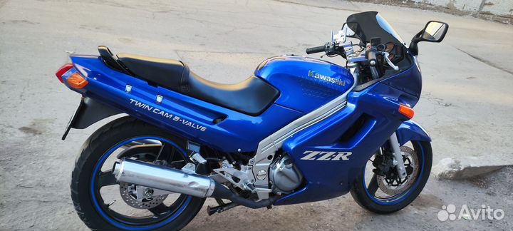 Kawasaki zzr 250