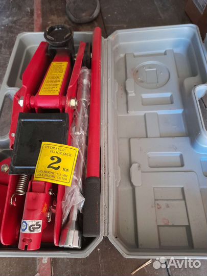 Домкрат гидравлический прикатной