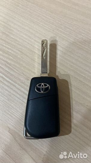 Ключ toyota