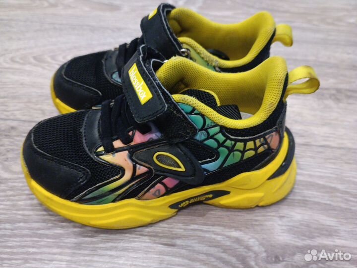 Кроссовки для мальчика blessbox