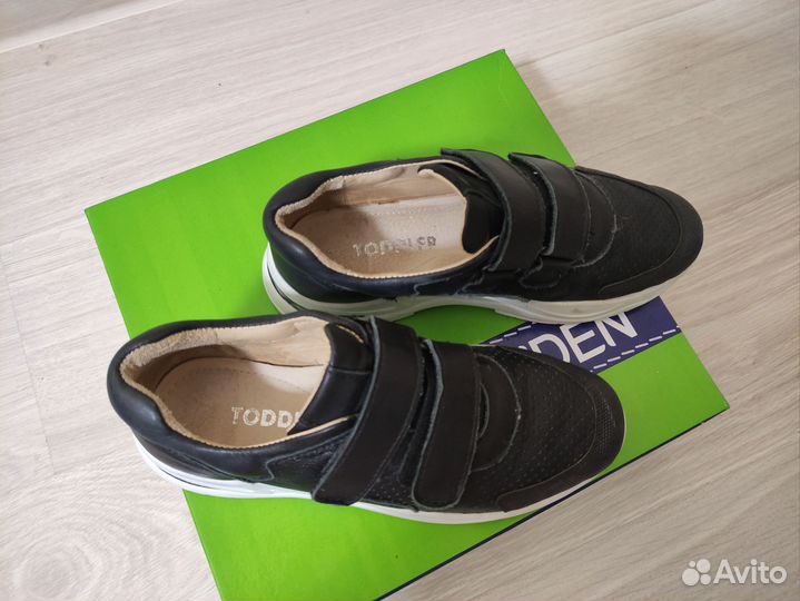 Кроссовки детские на мальчика