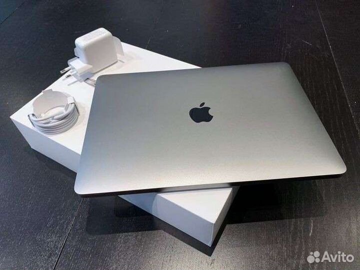 Apple MacBook Air 8/256gb