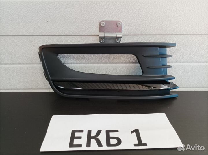 Окантовка птф правая Volkswagen Polo 5 2010