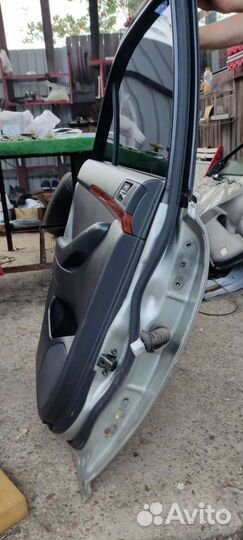 Разбор avensis 2