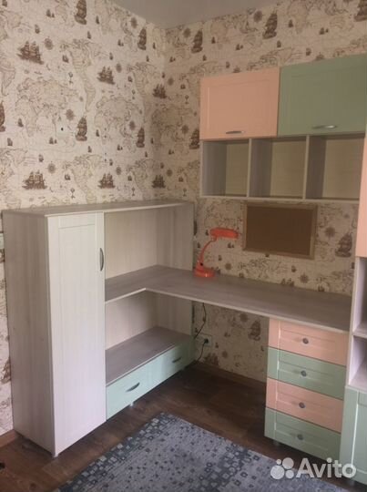 Школьный уголок для двоих детей