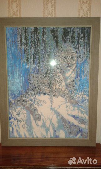Продается картина вышитая бисером