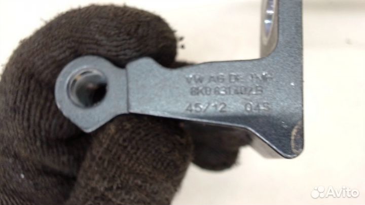 Петля двери Audi A4 (B8), 2013