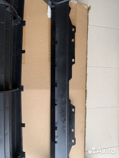 Решетка радиатора с обрамлением Mercedes Benz