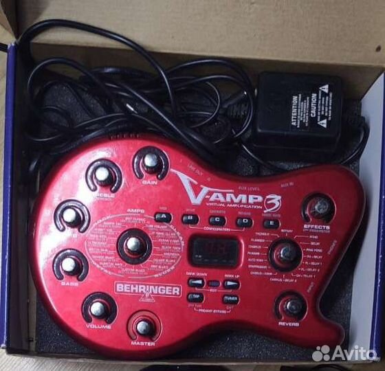 Гитарный процессор behringer V-AMP3