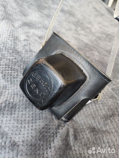 Пленочный фотоаппарат зенит е