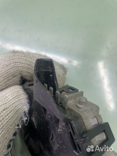 Моторчик стеклоочистителя mazda axela