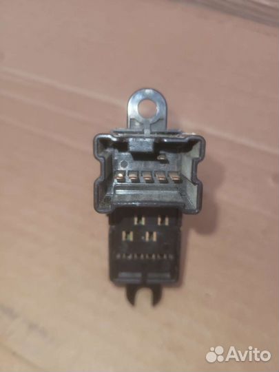 Кнопка стеклоподьемника nissan teana