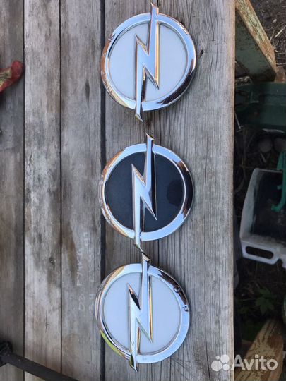 Кнопка открывания багажника Opel Astra J GTC