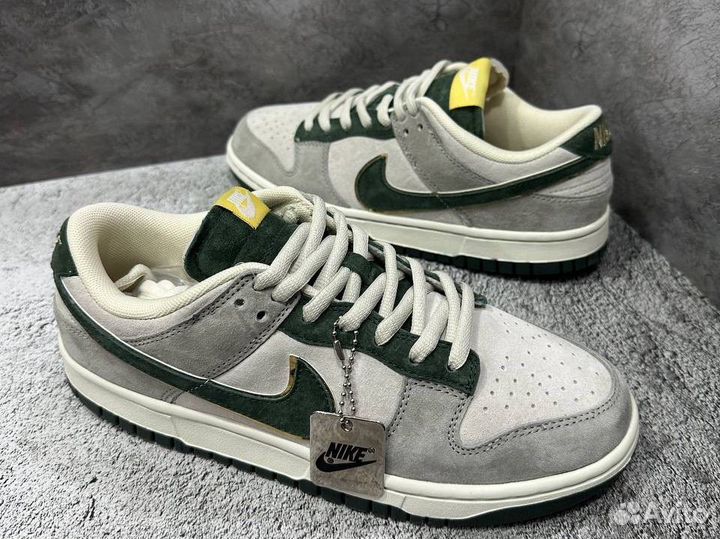 Otomo Katsuhiro x Nike SB Dunk Low Steamboy OST