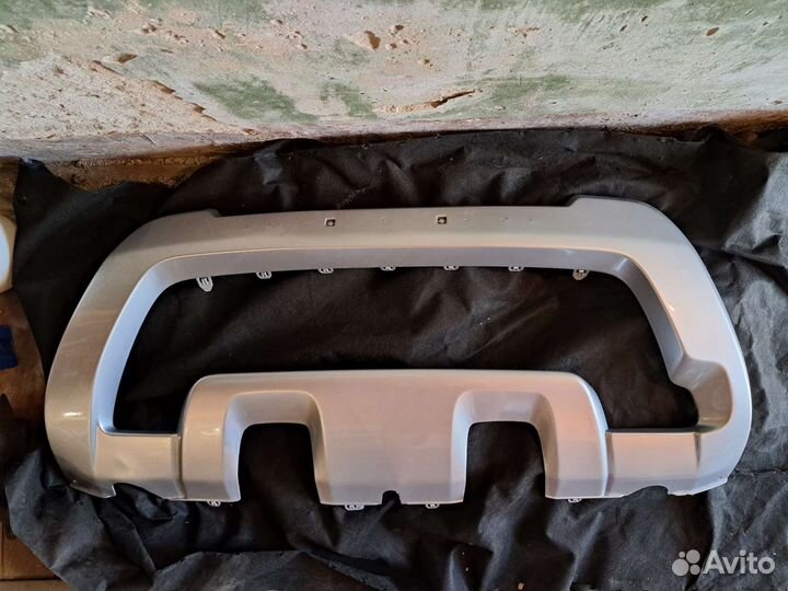 Накладка на бампер рено дастер/renault duster