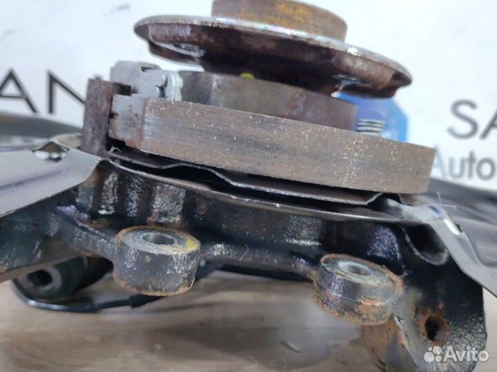 Кулак задний правый Bmw 3 F30 N20B20 2012