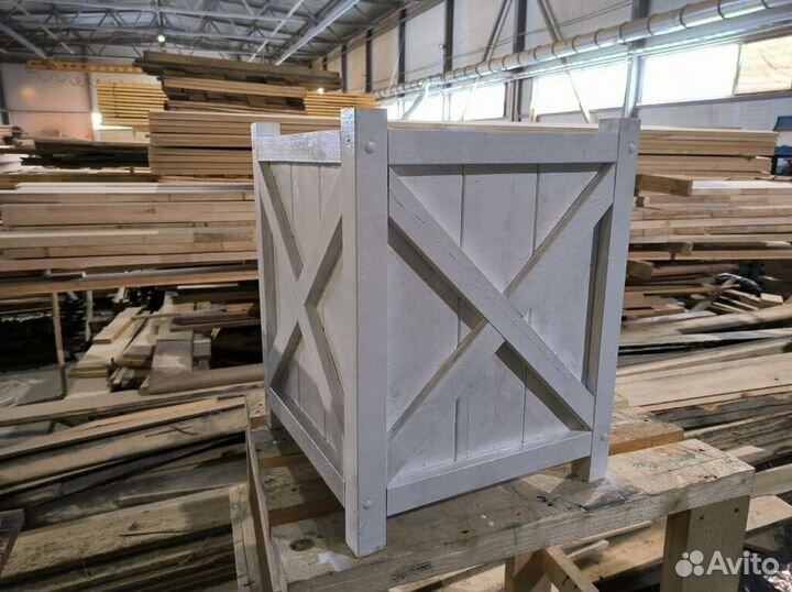 Кашпо для деревьев и цветов из лиственницы Прованс