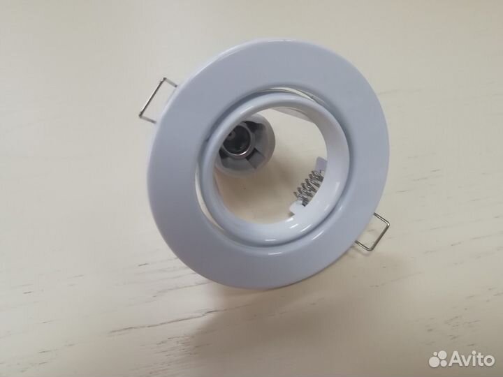 Светильник под зеркальную лампу накаливания