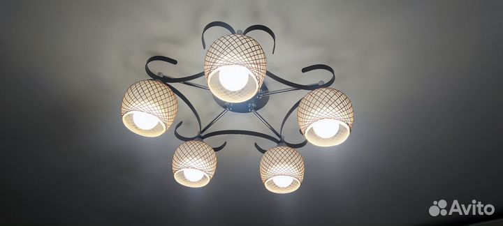 Светильник потолочный