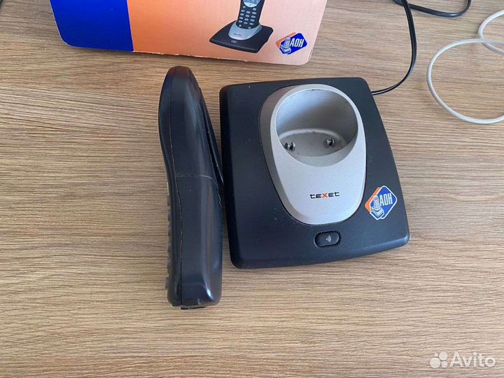 Беспроводной телефон