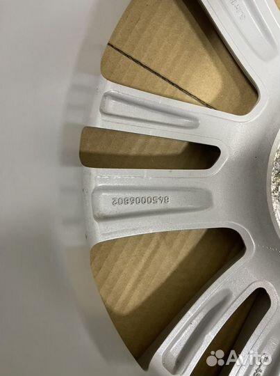 Новые оригинальные Ptalomay R16 LADA Vesta FL