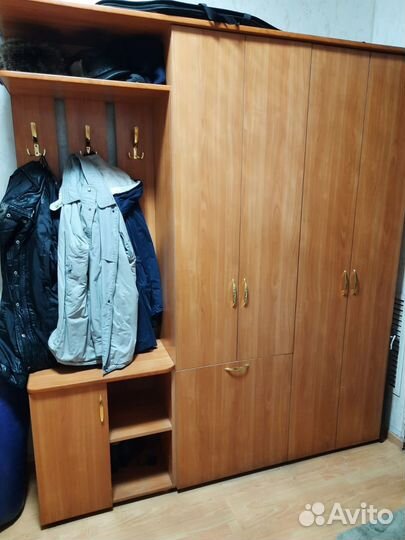 Продам прихожую