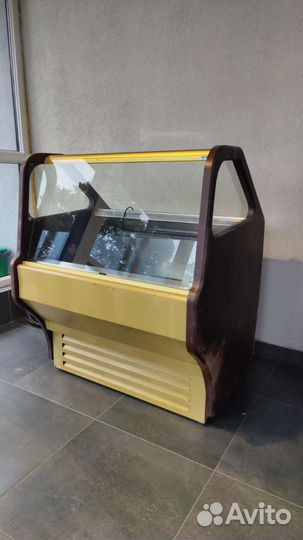 Морозильная витрина