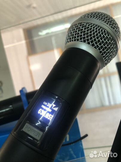 Радиомикрофон вокальный двойной