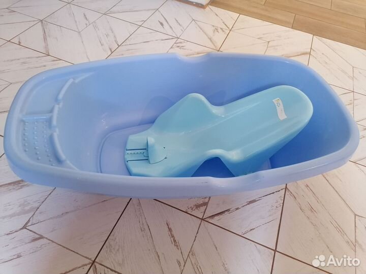 Ванночка для купания с горкой