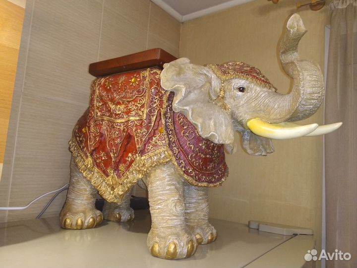 Чудный слон прямо из Индии