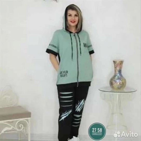 Костюм спортивный