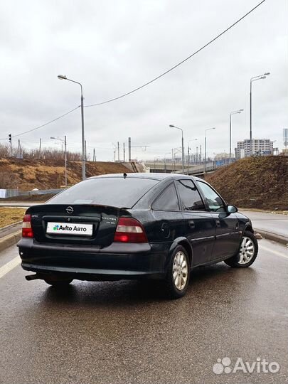 Opel Vectra 2.0 МТ, 1998, 359 533 км
