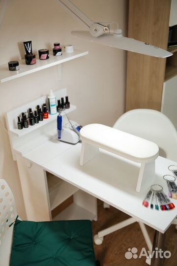Аренда рабочего места мастера маникюра